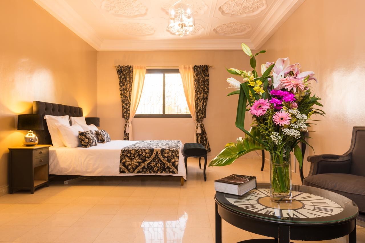 Villa Renaissance Ngor エクステリア 写真