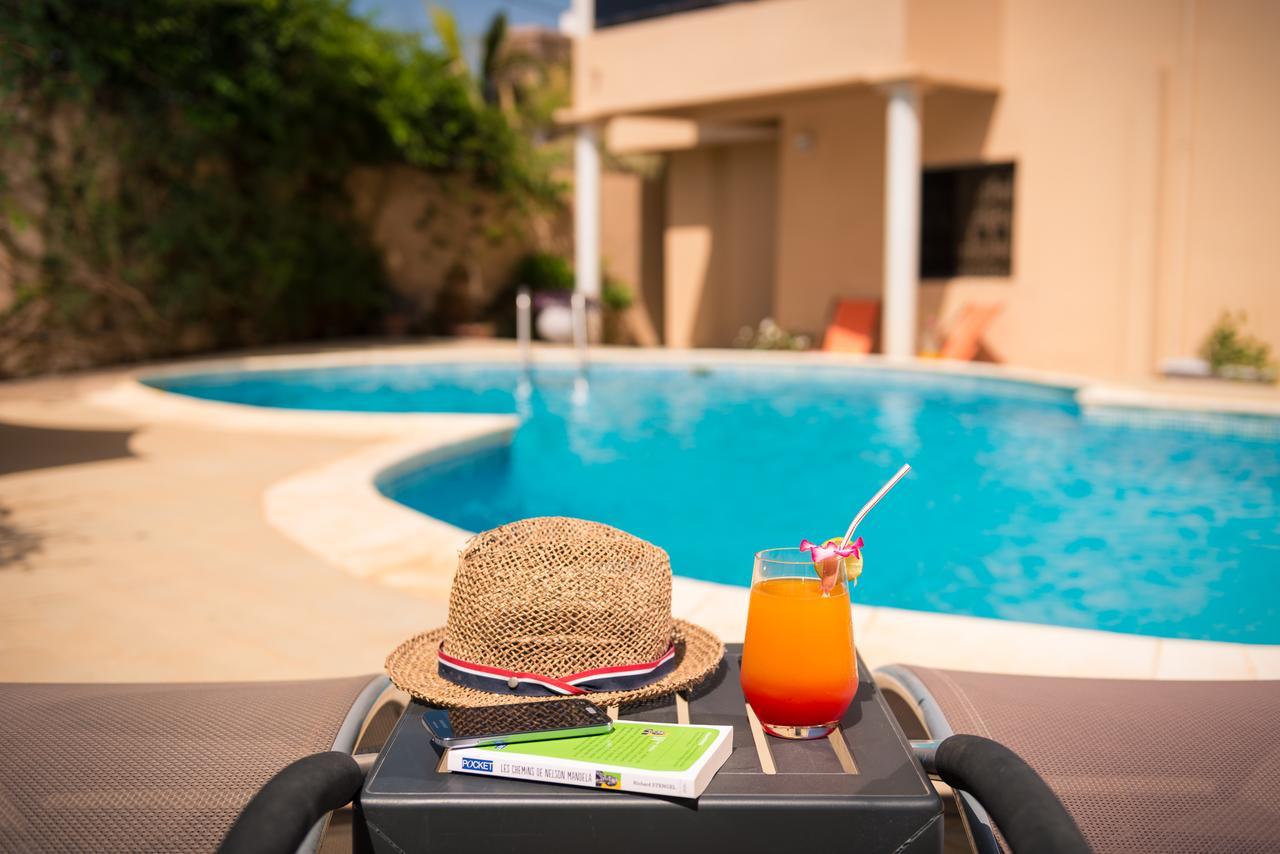 Villa Renaissance Ngor エクステリア 写真