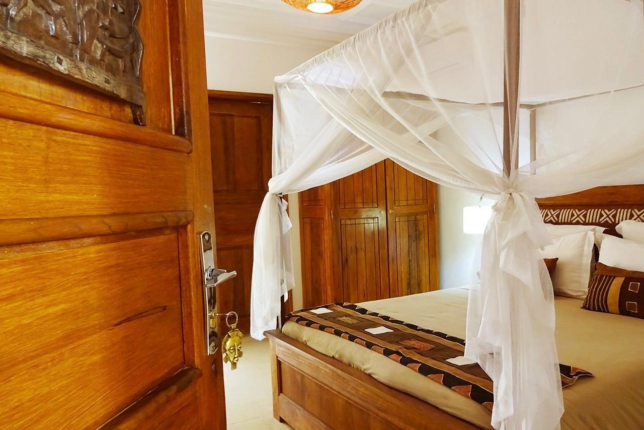 Villa Renaissance Ngor エクステリア 写真